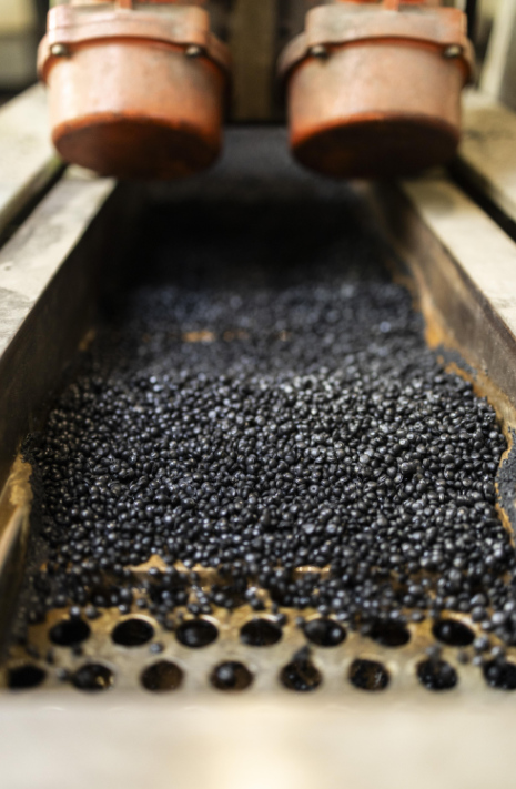 Detalhe do processo de produção de matéria-prima